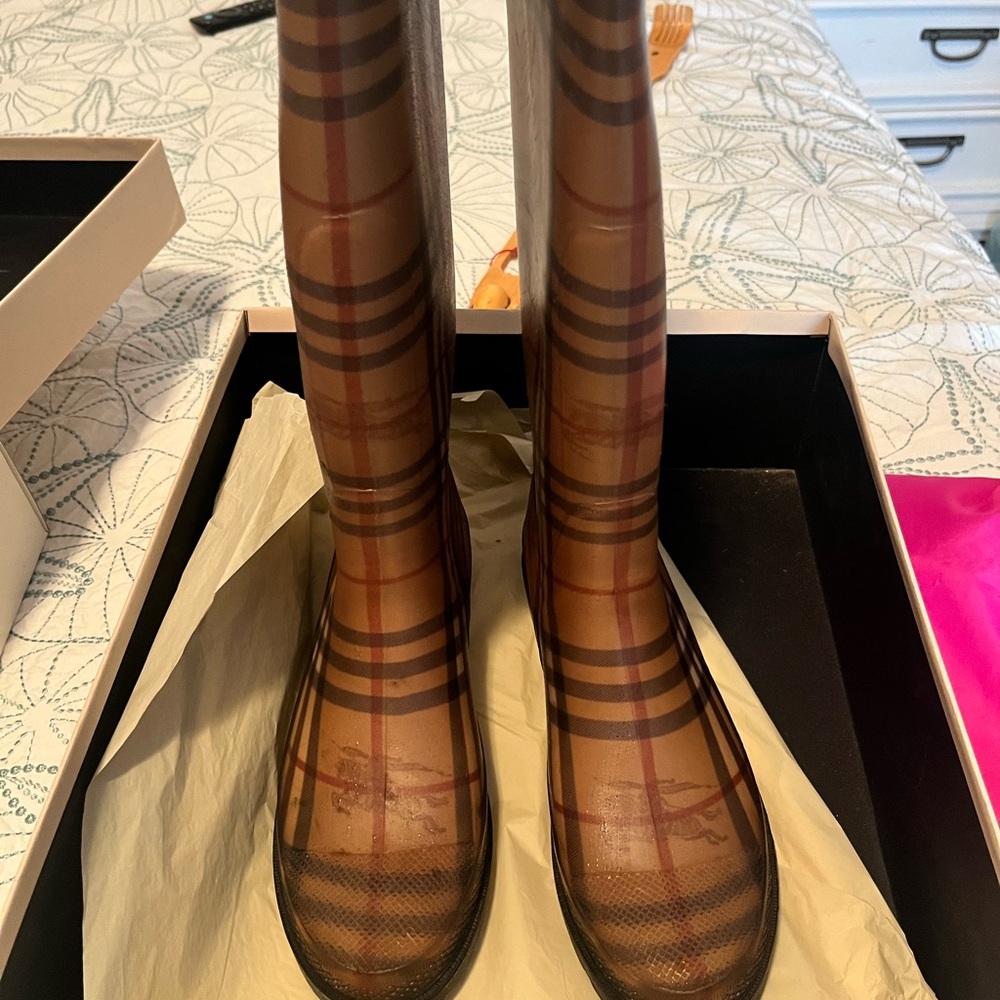 Burberry Checkered Waterproof Boots